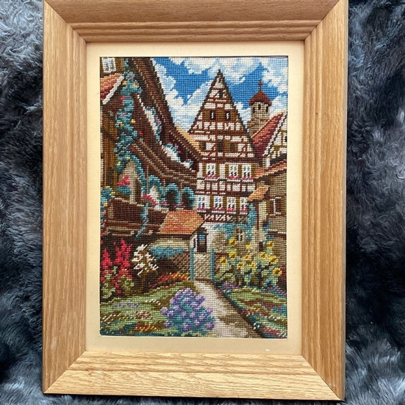 Framed Cross-Stitch Art with Wooden Frame - Picture 2 of 16
